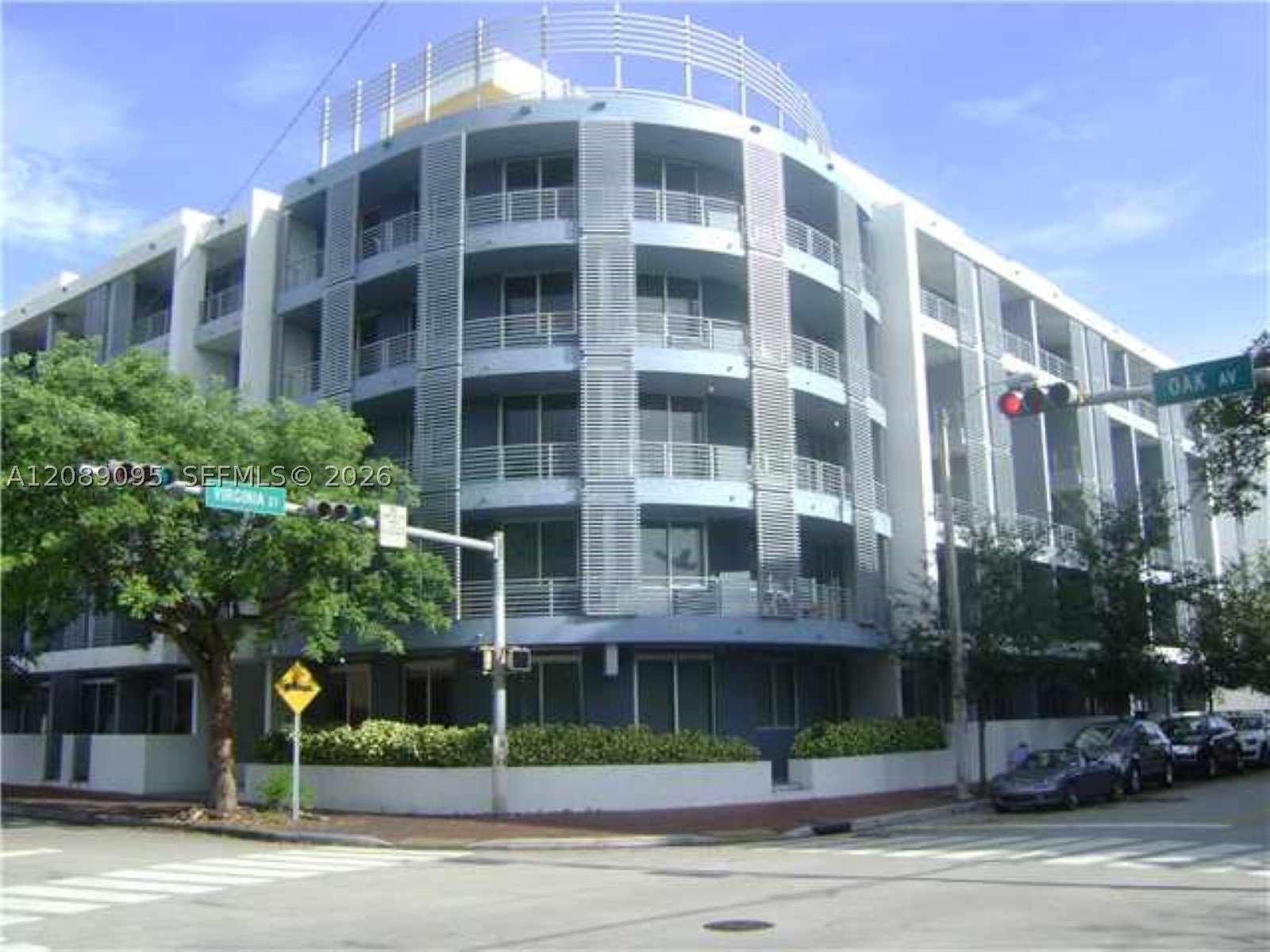 3339 Virginia St #324