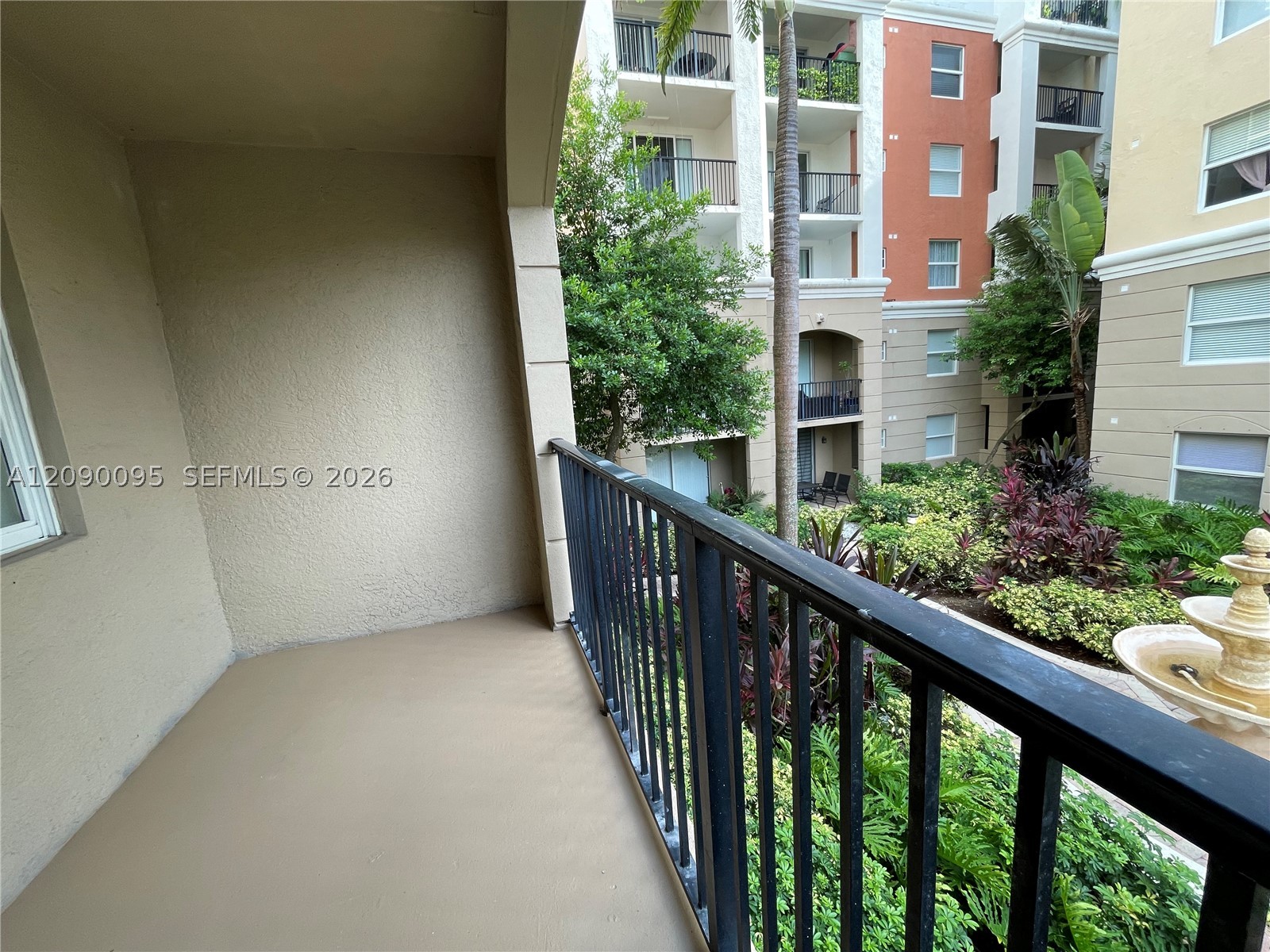 image Porto Bellagio Condo18