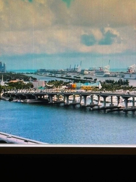 1717 N Bayshore Dr #3246
