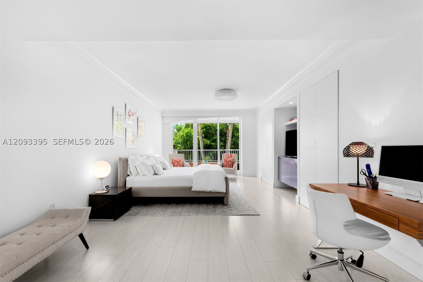 781 Crandon Blvd #401 Key Biscayne, FL 33149