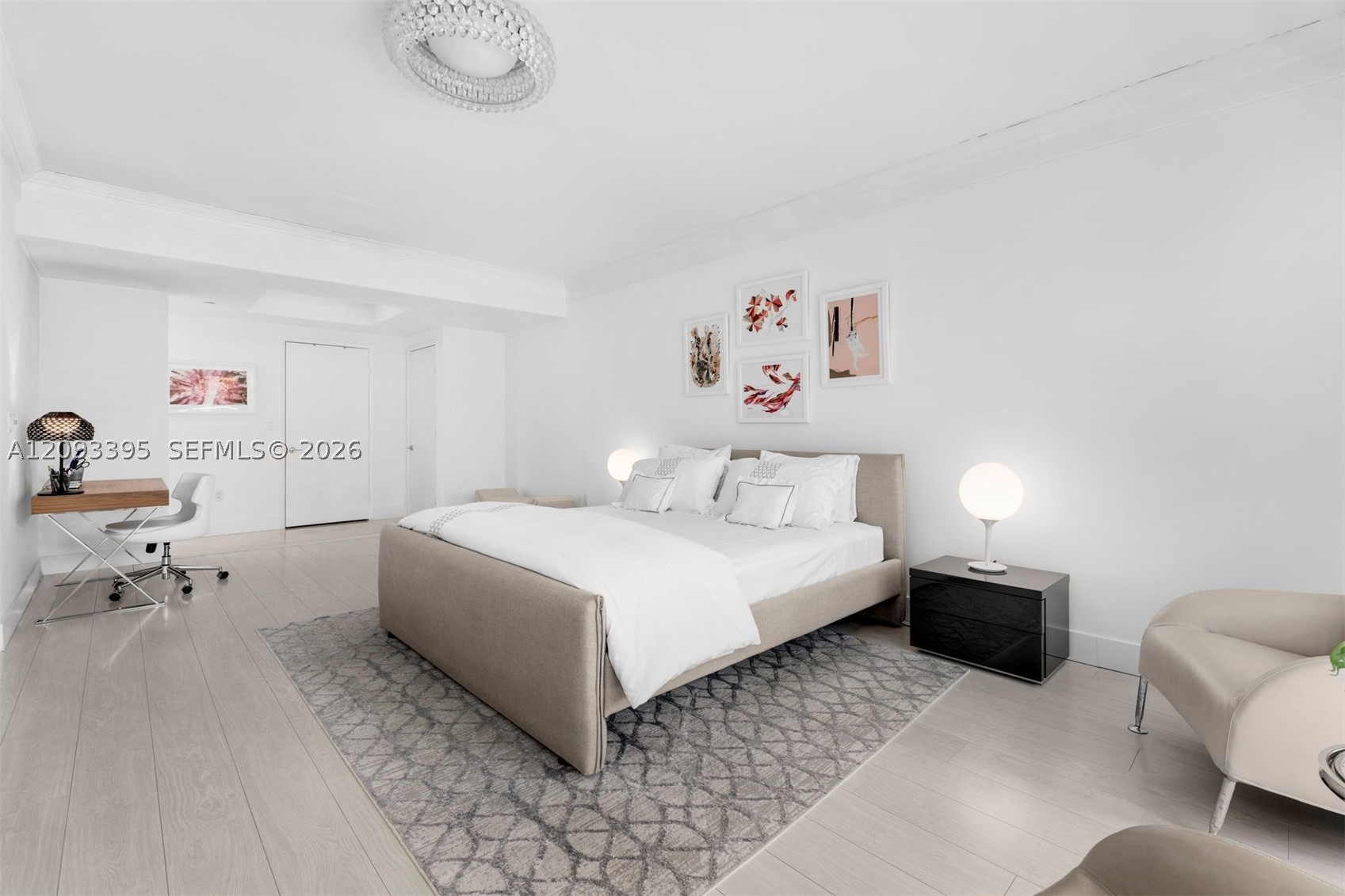 781 Crandon Blvd #401 Key Biscayne, FL 33149