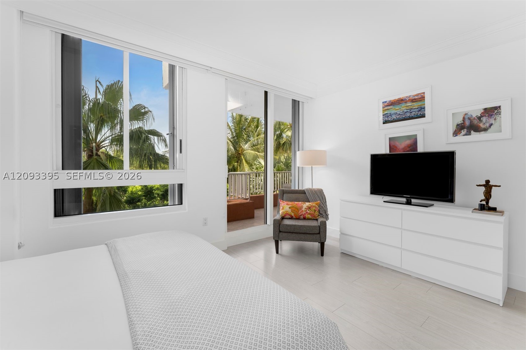 781 Crandon Blvd #401 Key Biscayne, FL 33149