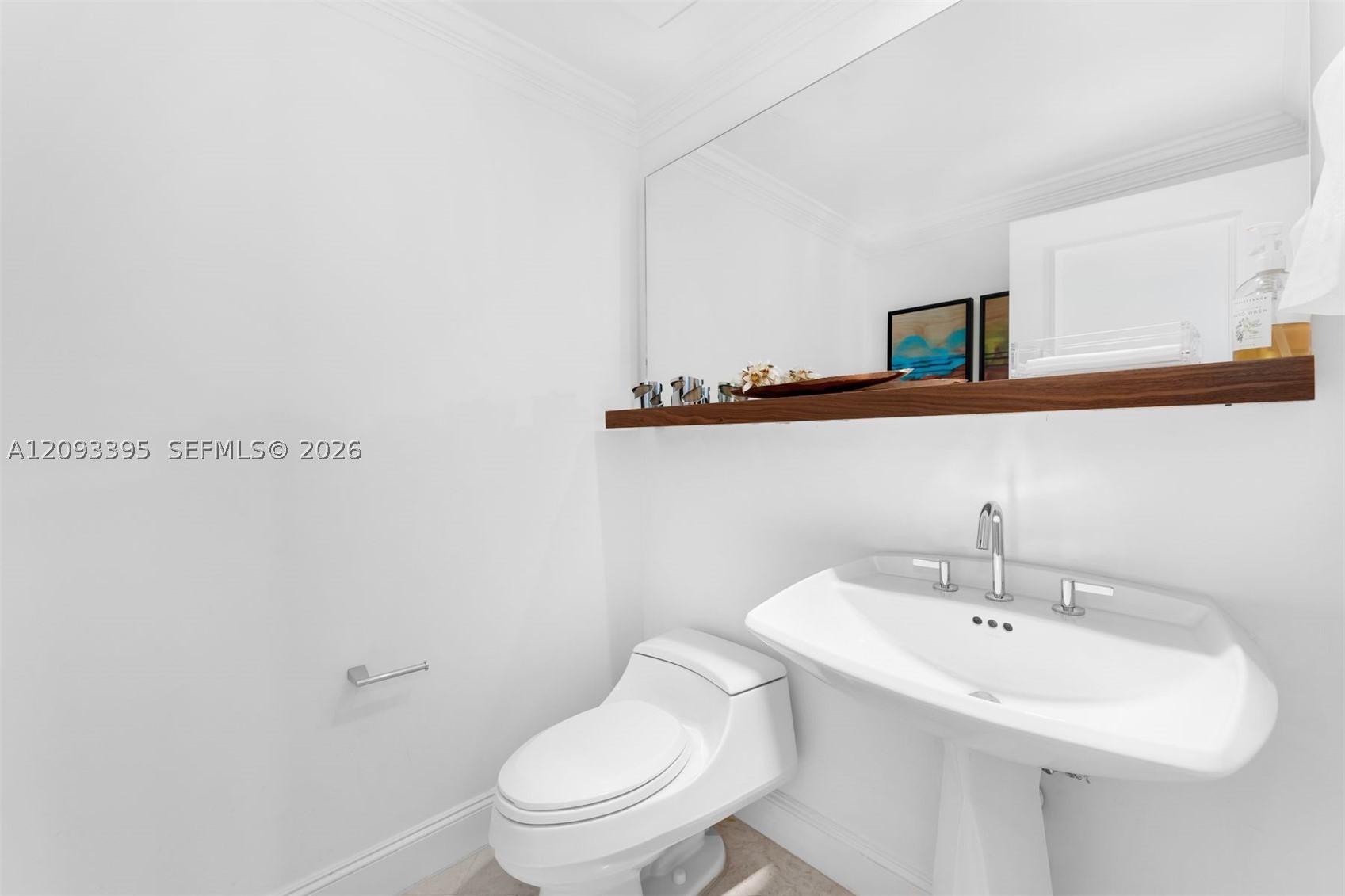 781 Crandon Blvd #401 Key Biscayne, FL 33149