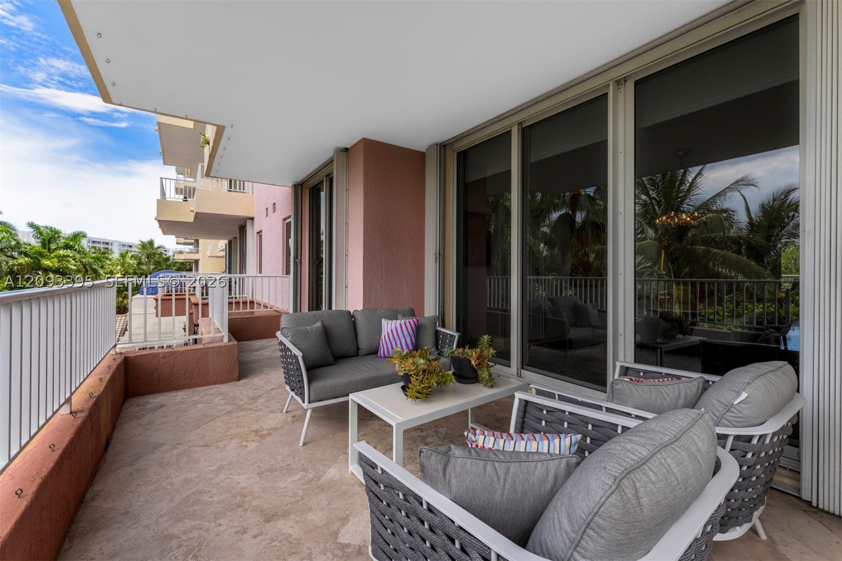 781 Crandon Blvd #401 Key Biscayne, FL 33149