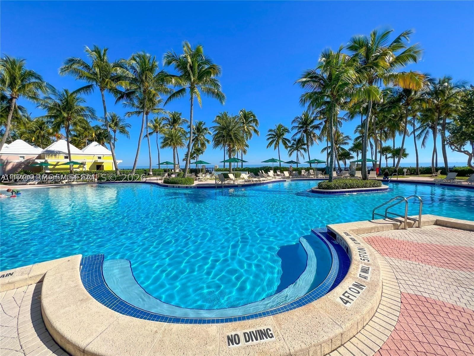 781 Crandon Blvd #401 Key Biscayne, FL 33149