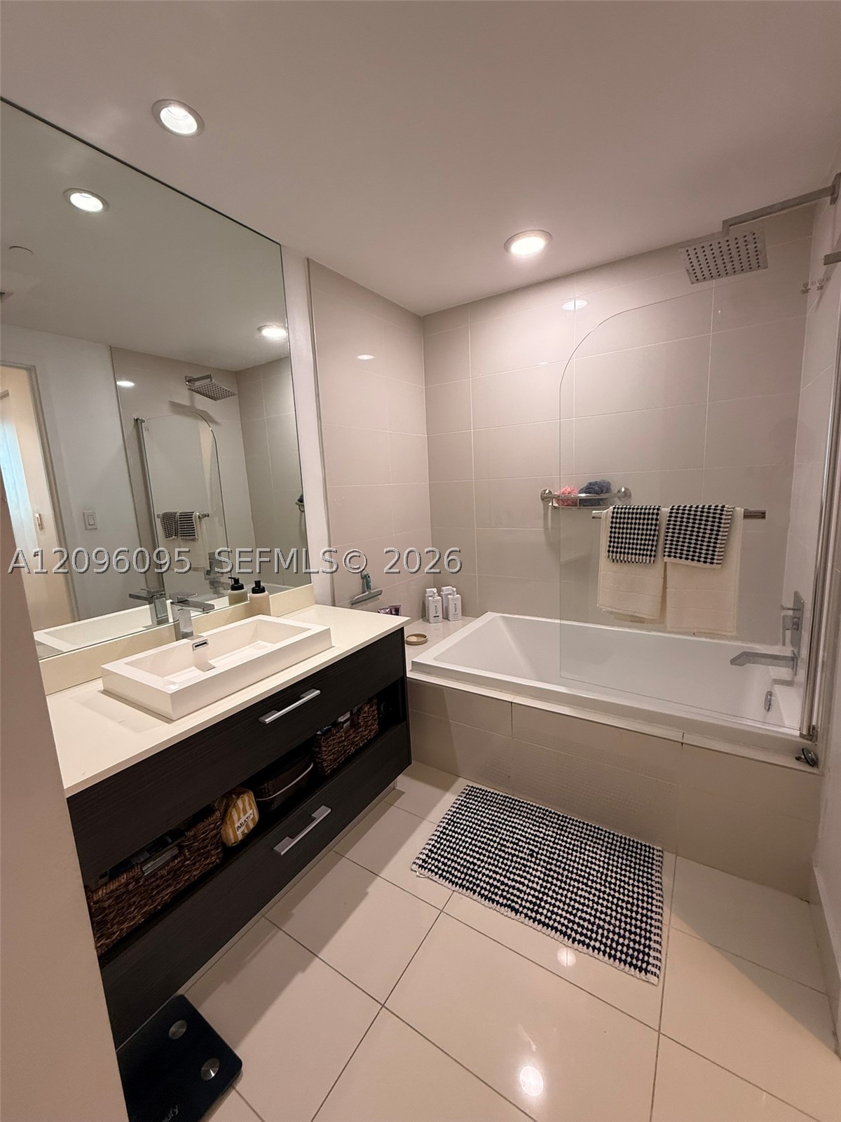 image Brickell Heights West9