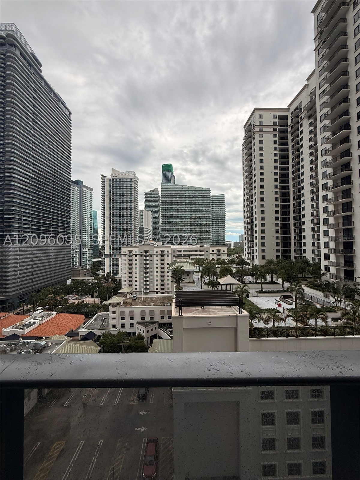 image Brickell Heights West1