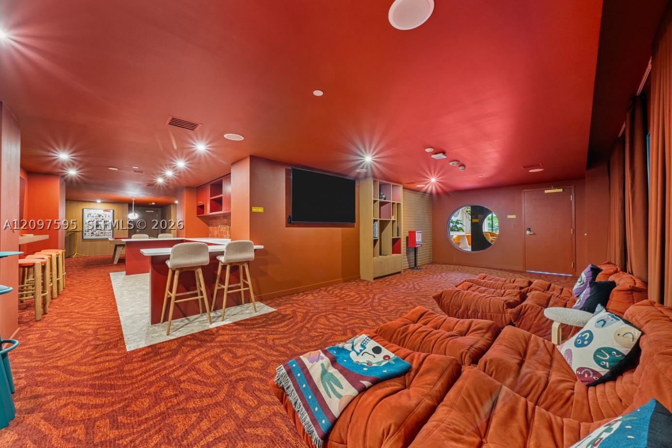 90 NE 32nd #527 Miami, FL 33137