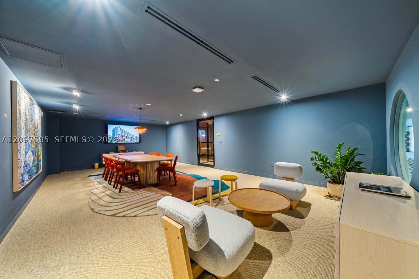90 NE 32nd #527 Miami, FL 33137