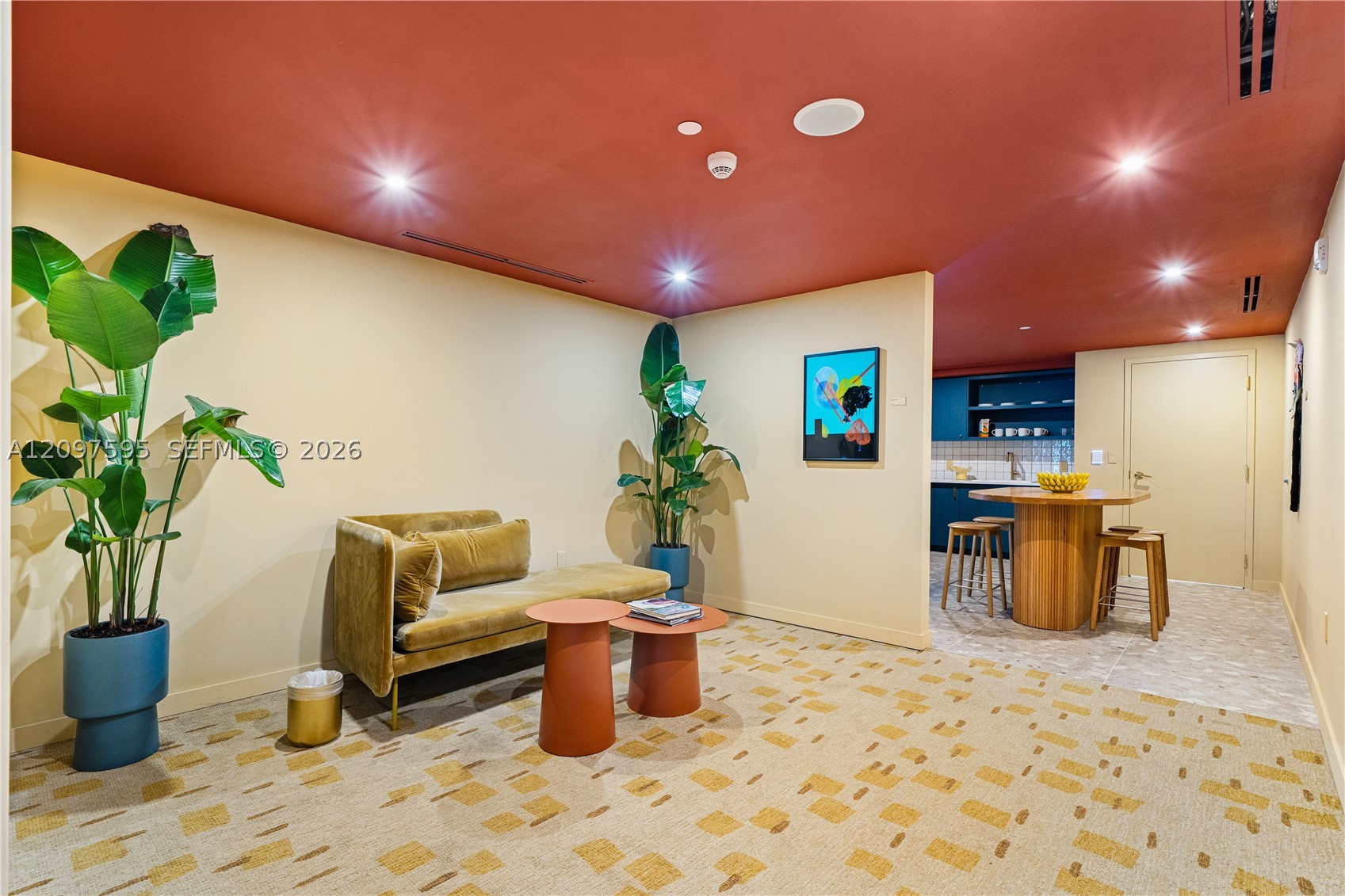 90 NE 32nd #527 Miami, FL 33137
