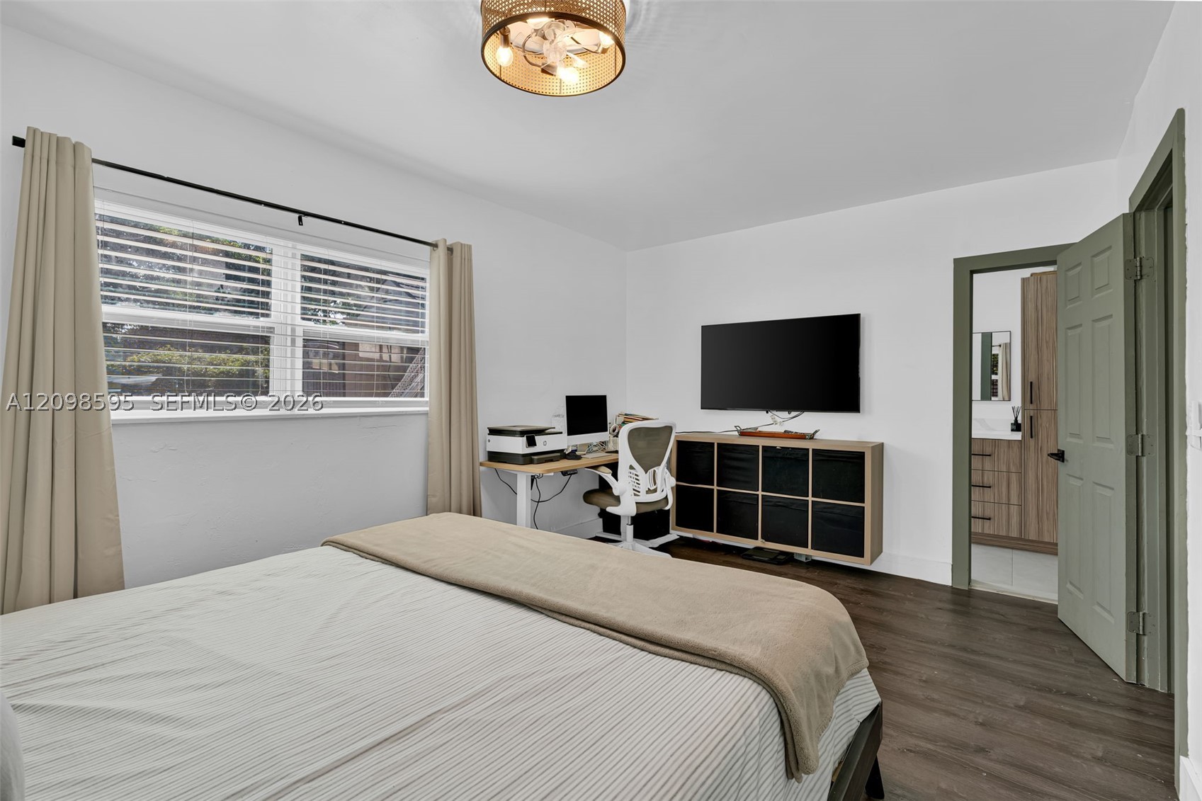 441 E Evanston Cir Fort Lauderdale, FL 33312