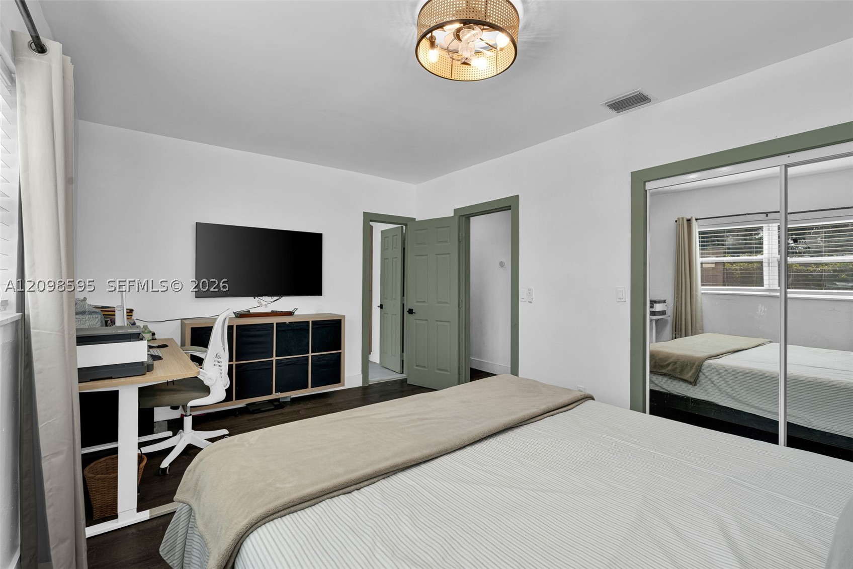 441 E Evanston Cir Fort Lauderdale, FL 33312