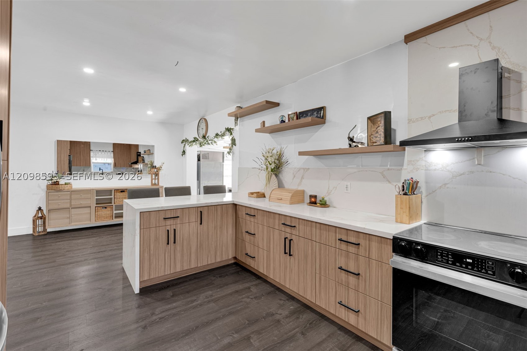 441 E Evanston Cir Fort Lauderdale, FL 33312