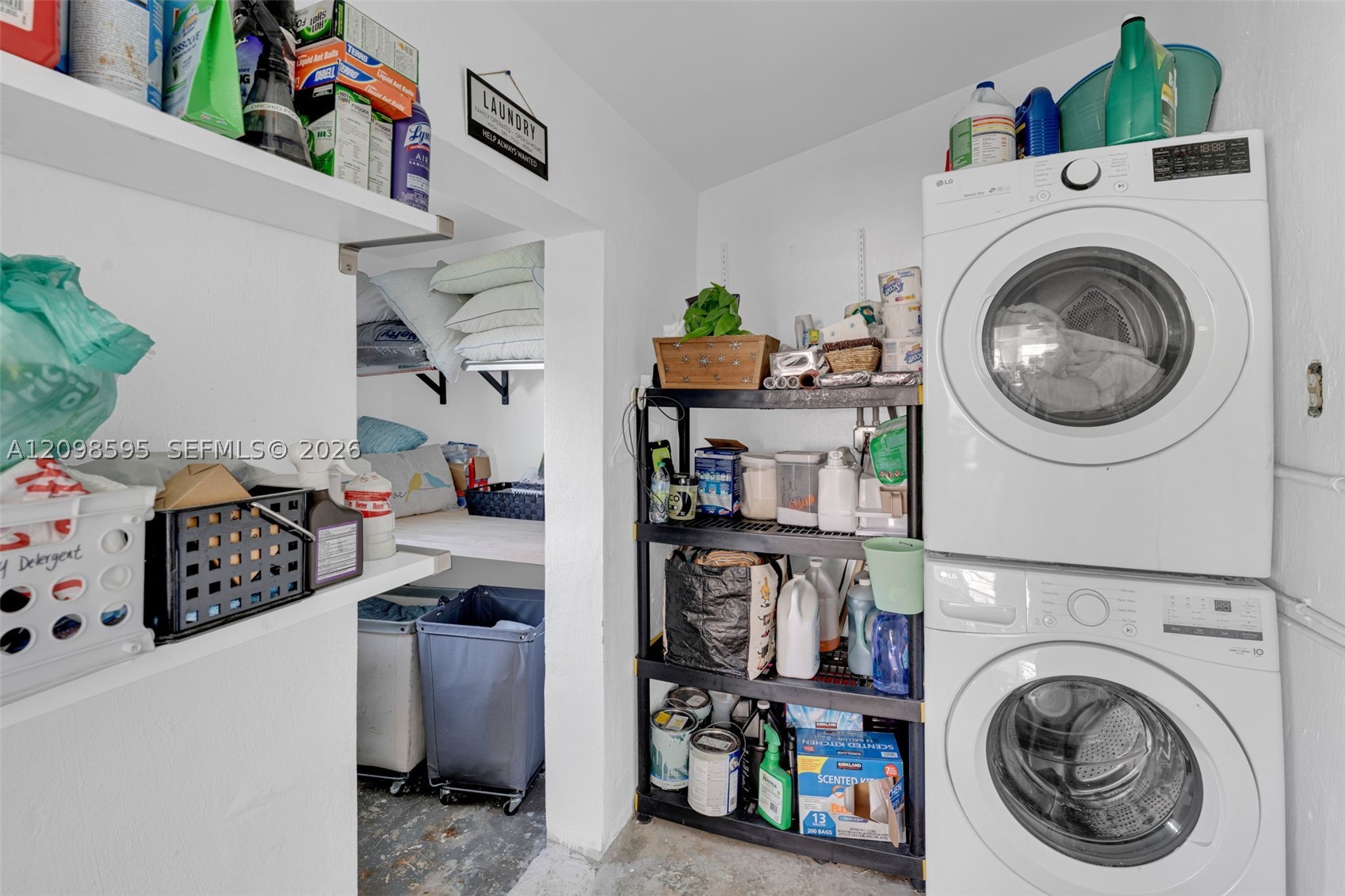 441 E Evanston Cir Fort Lauderdale, FL 33312