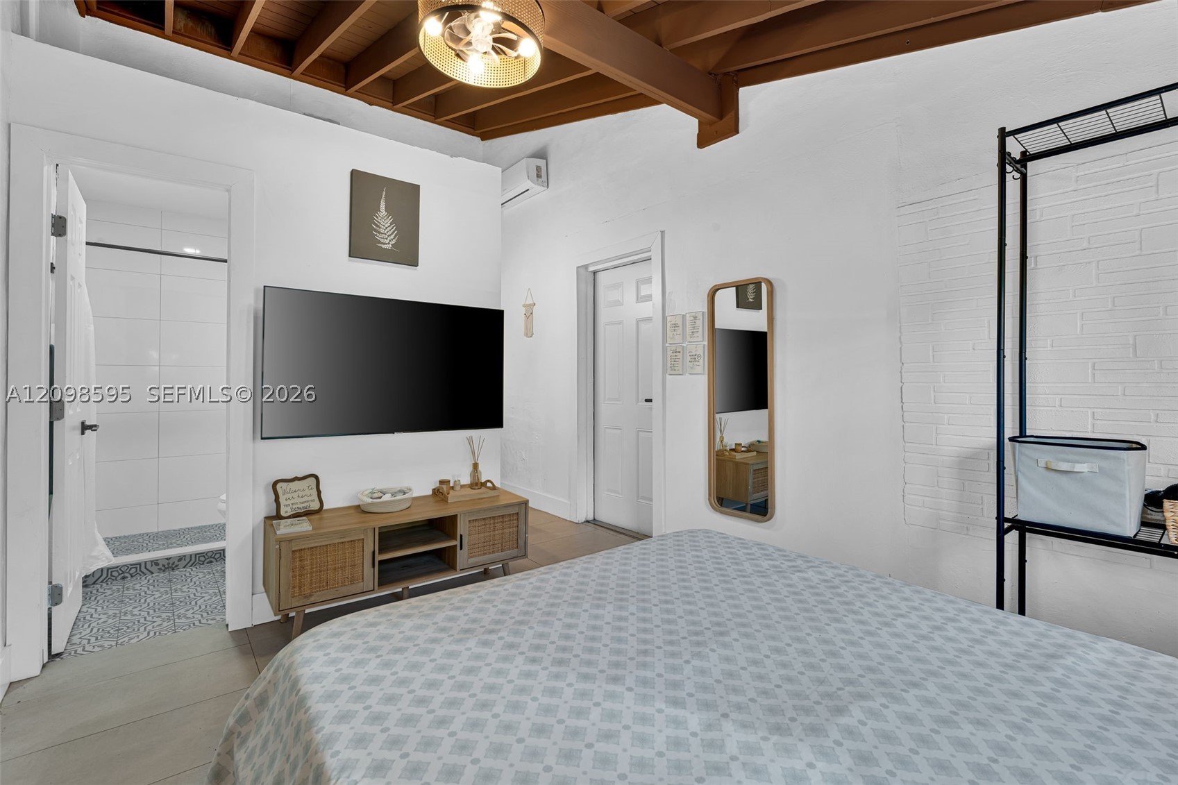 441 E Evanston Cir Fort Lauderdale, FL 33312