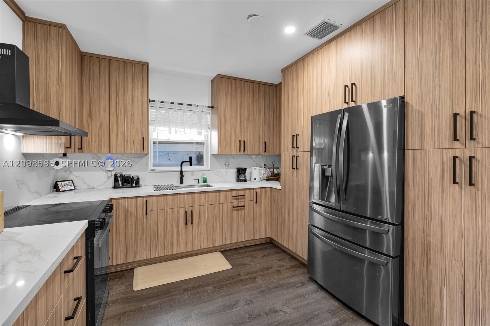 441 E Evanston Cir Fort Lauderdale, FL 33312