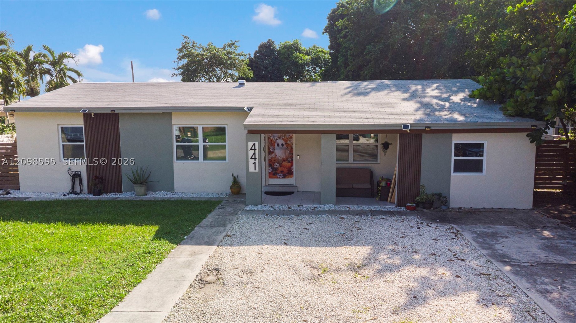 441 E Evanston Cir Fort Lauderdale, FL 33312