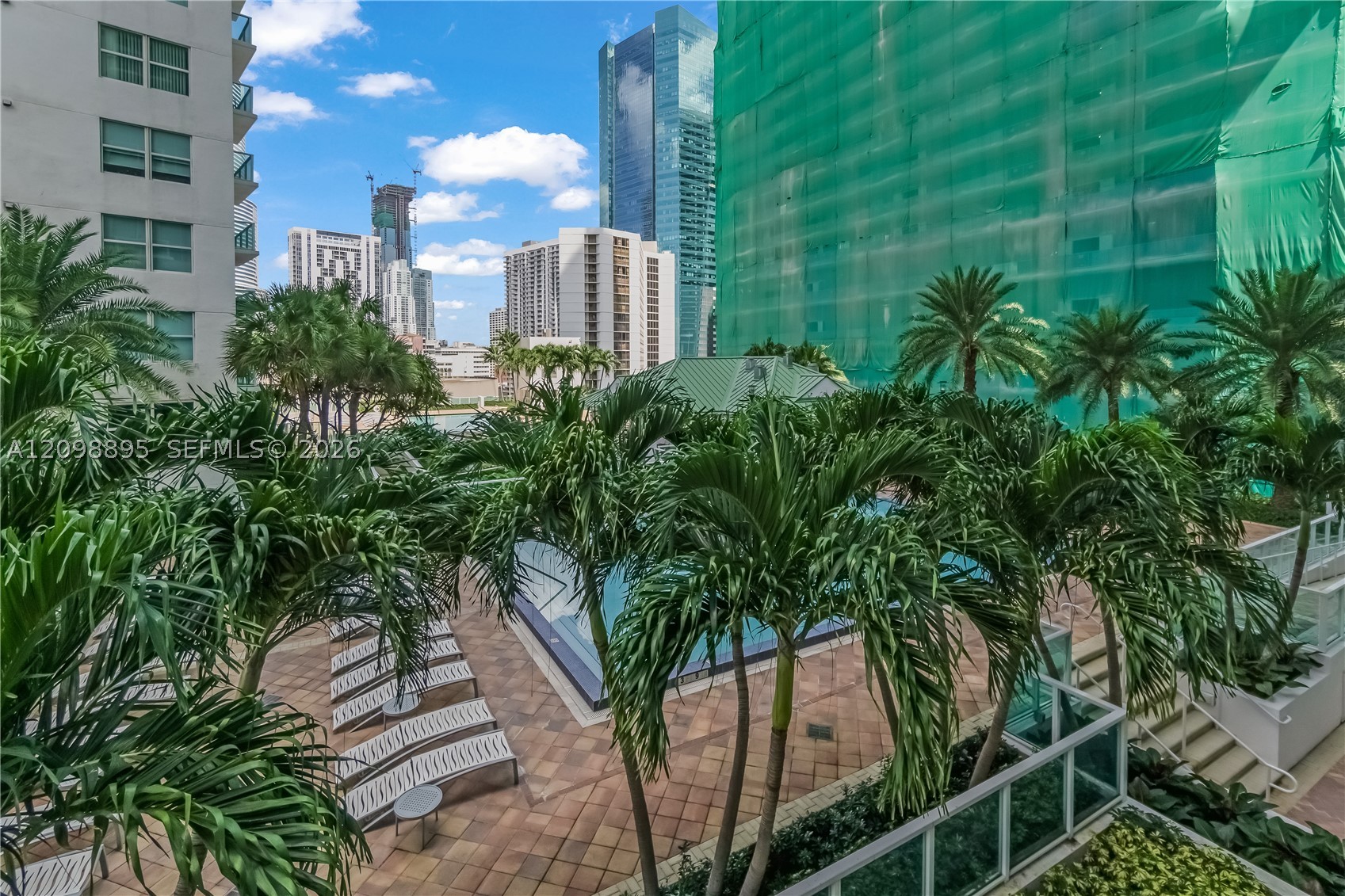 image Brickell on the River South35