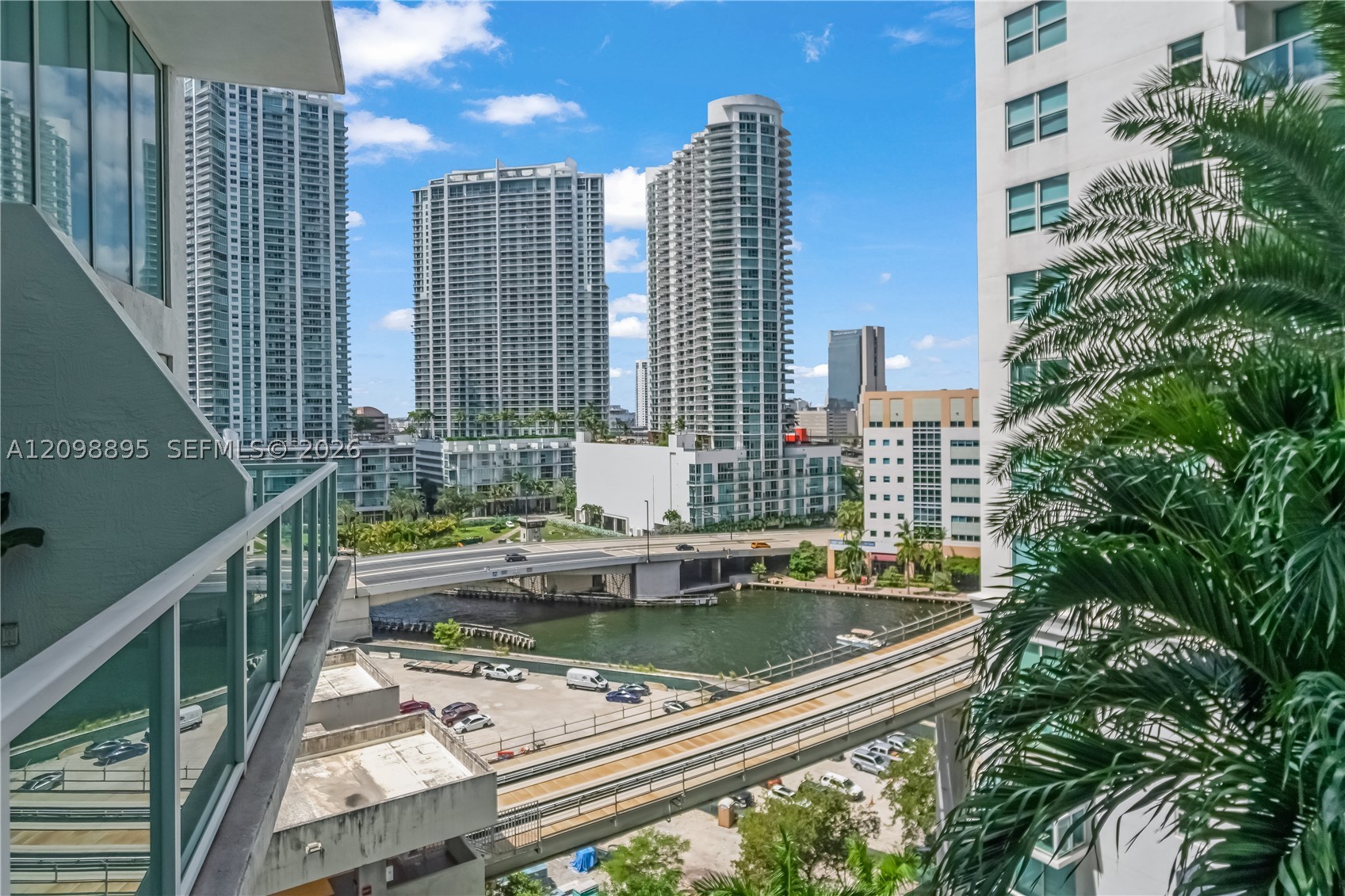 image Brickell on the River South36