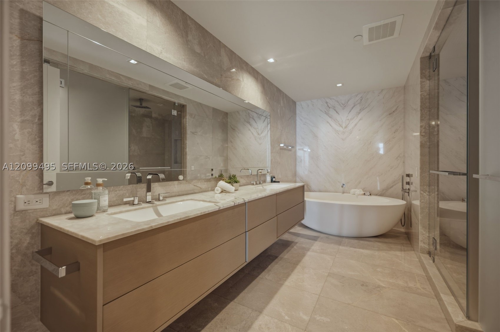 image Turnberry Ocean Club16