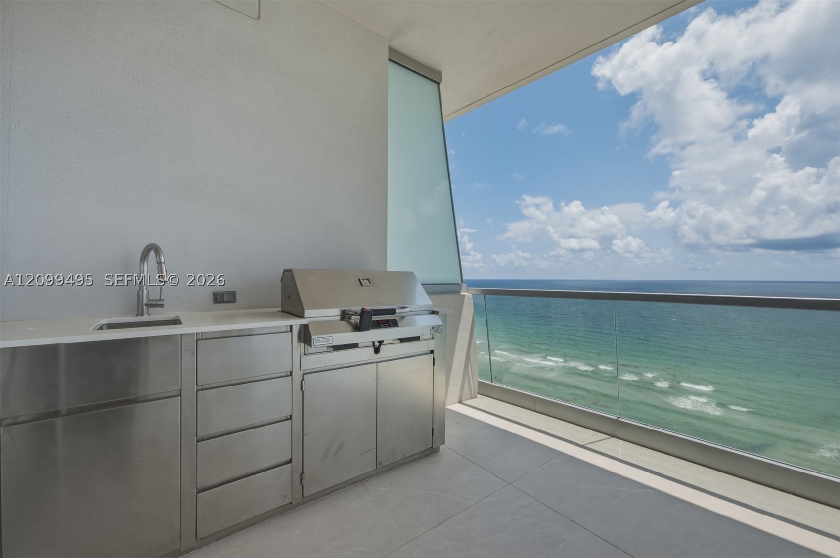 image Turnberry Ocean Club22