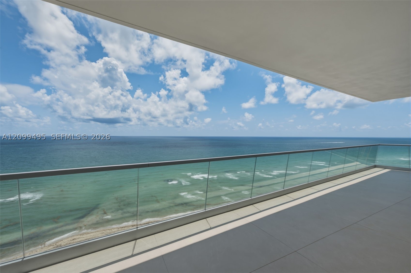 image Turnberry Ocean Club2
