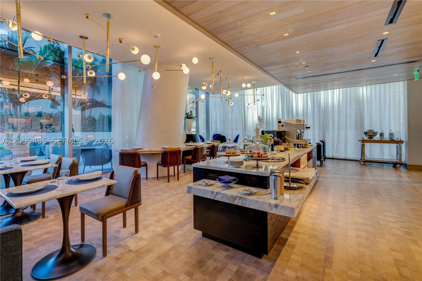 image Turnberry Ocean Club40