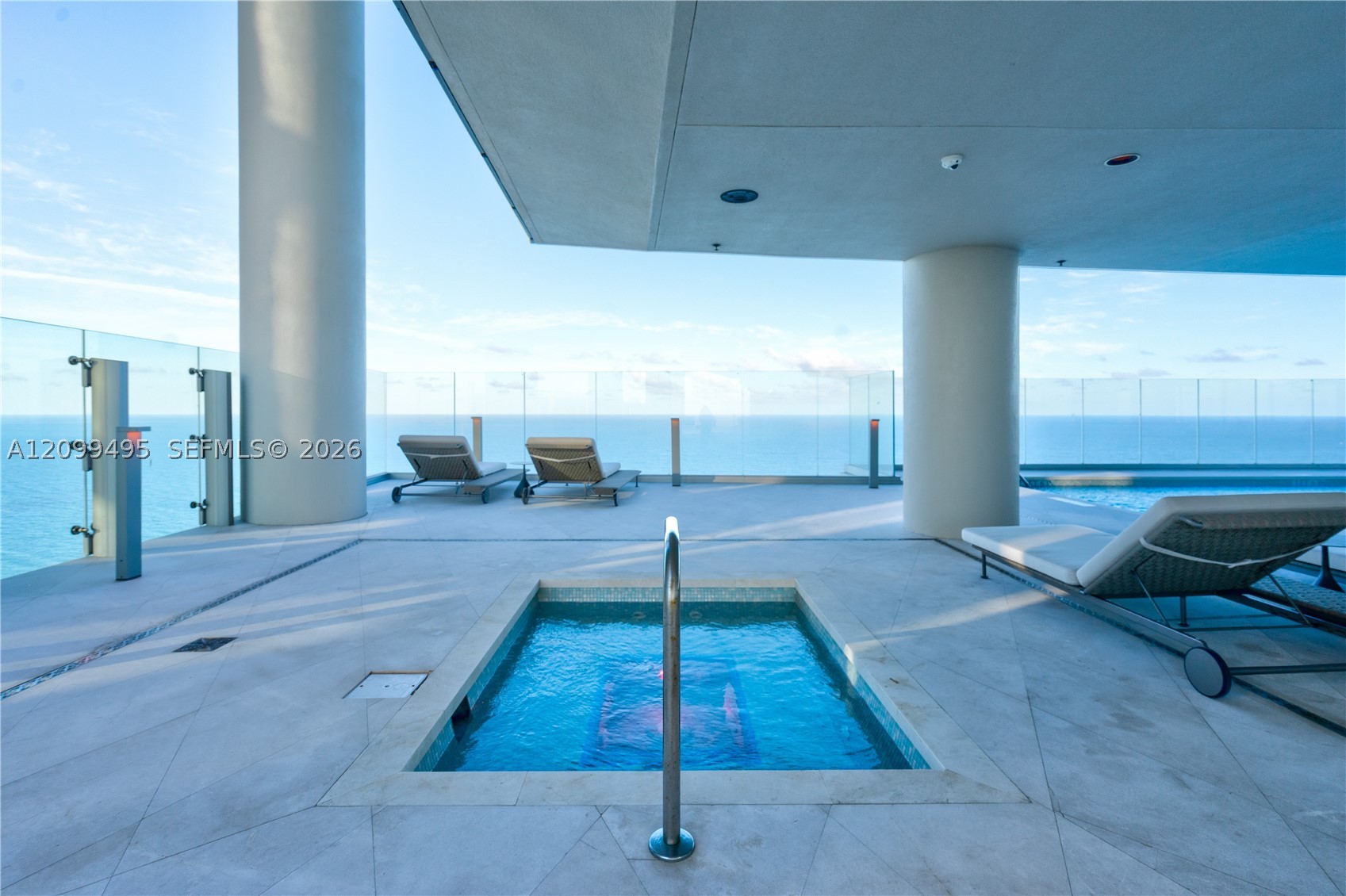 image Turnberry Ocean Club44
