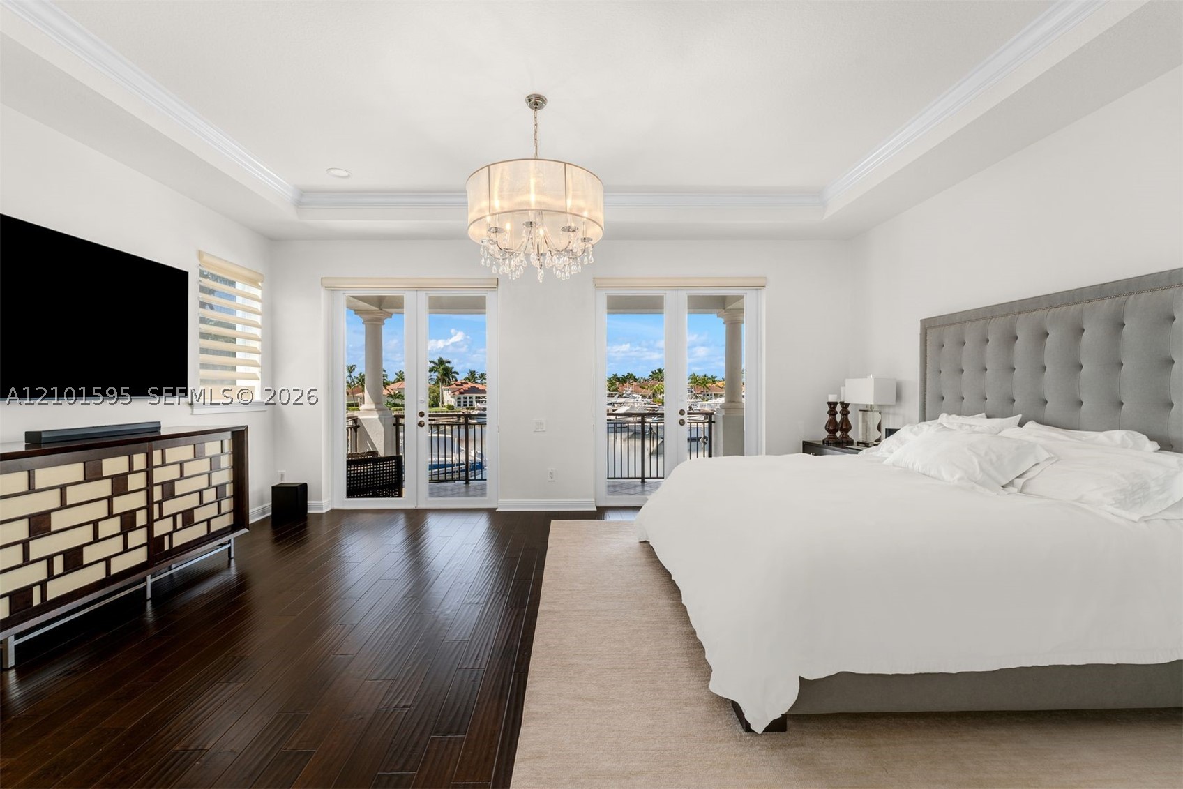 1426 Commodore Way Hollywood, FL 33019