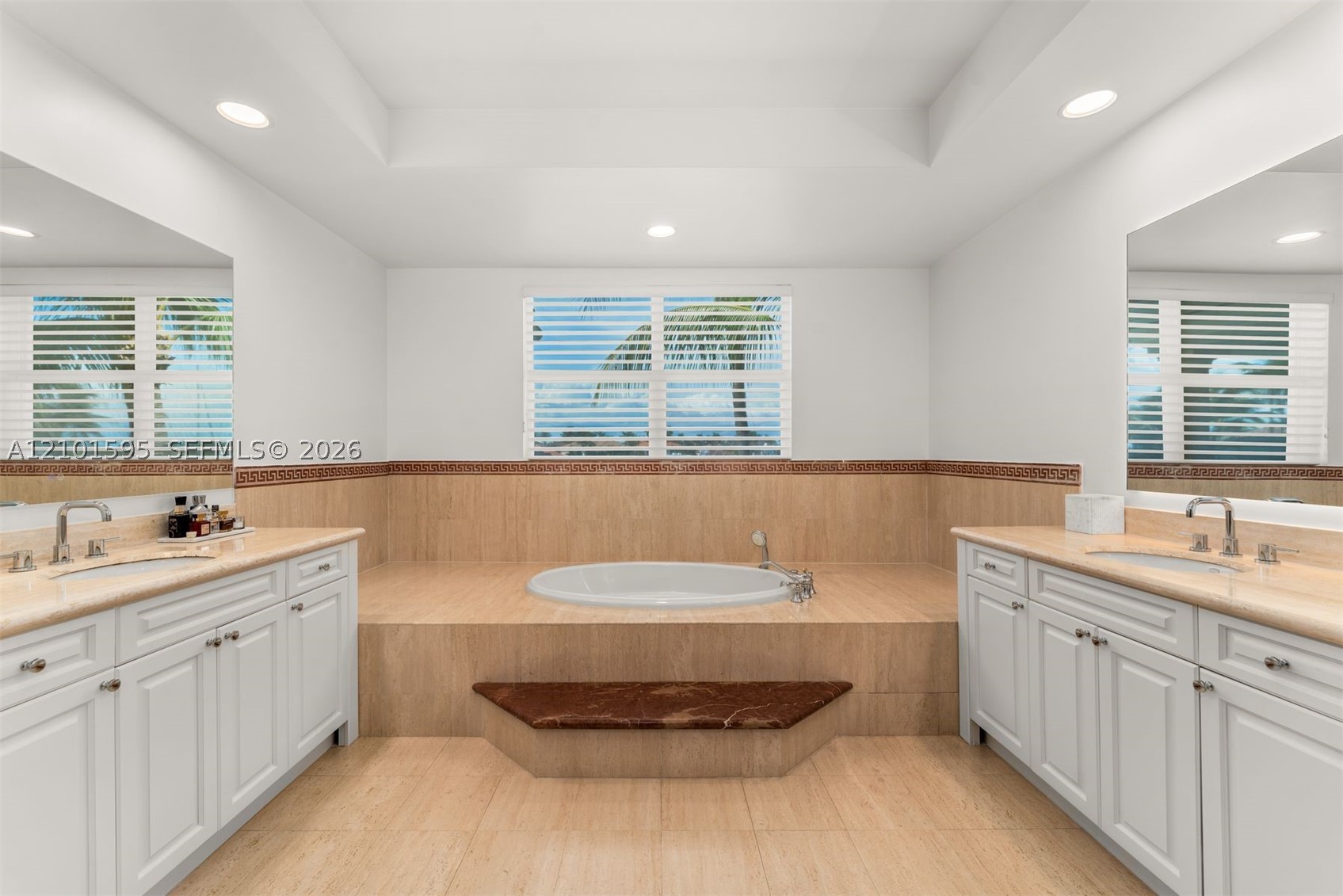 1426 Commodore Way Hollywood, FL 33019