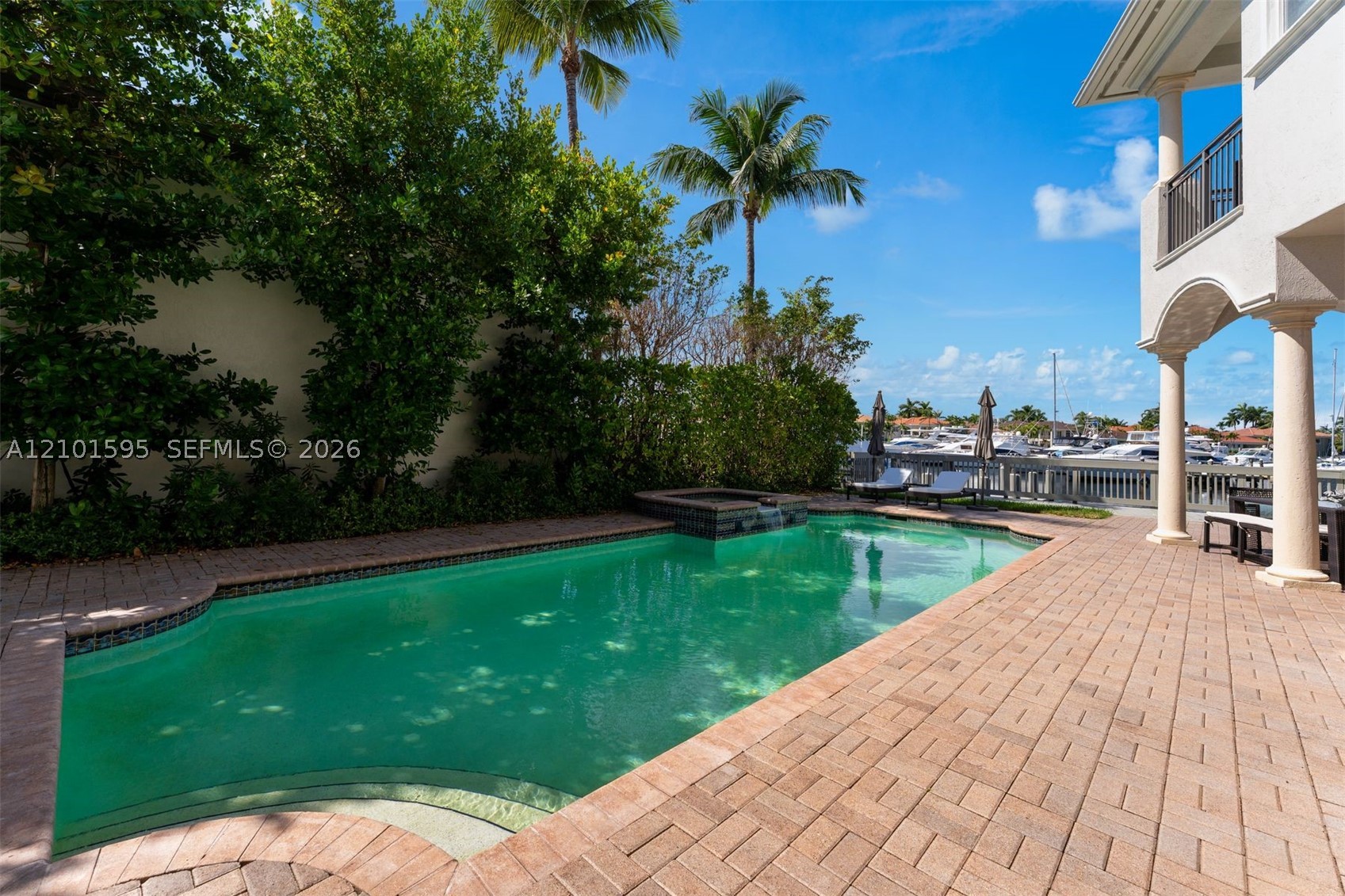 1426 Commodore Way Hollywood, FL 33019