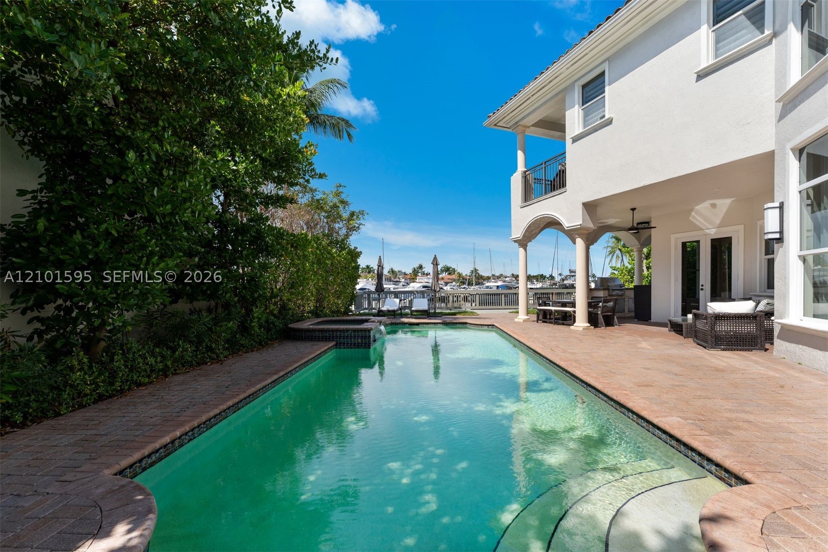 1426 Commodore Way Hollywood, FL 33019