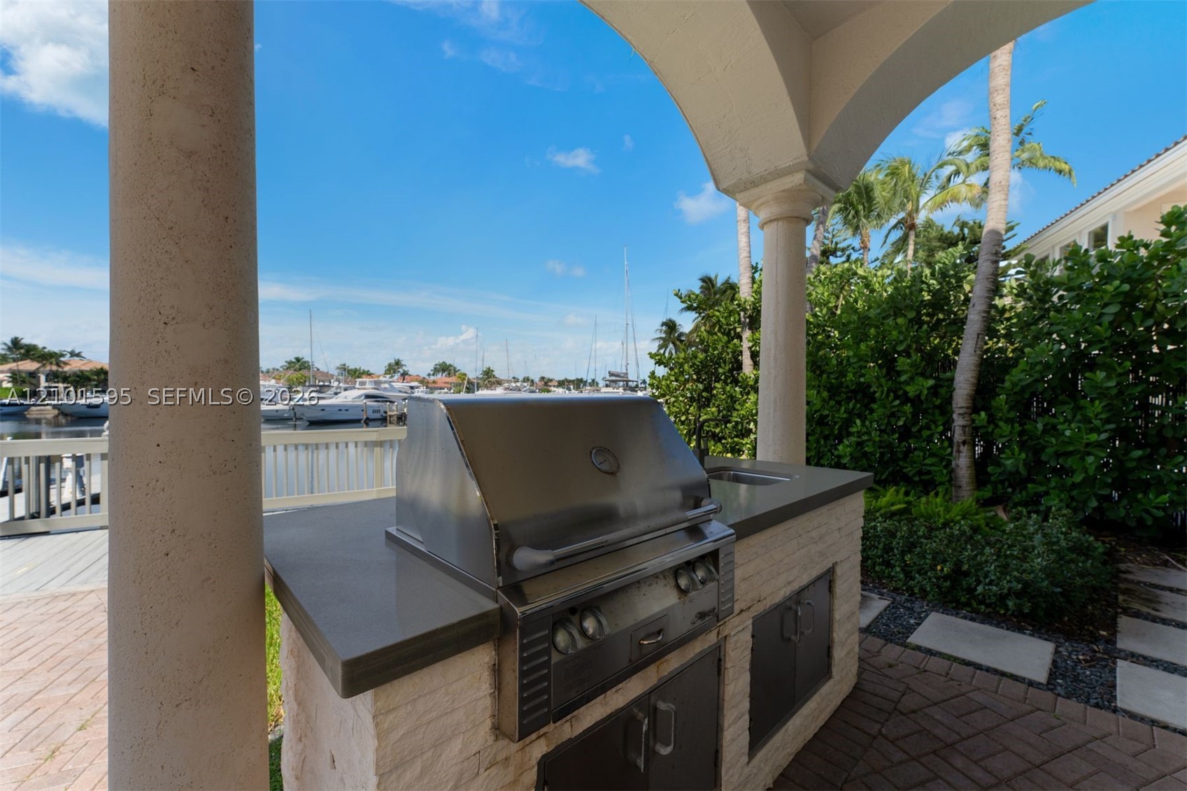 1426 Commodore Way Hollywood, FL 33019