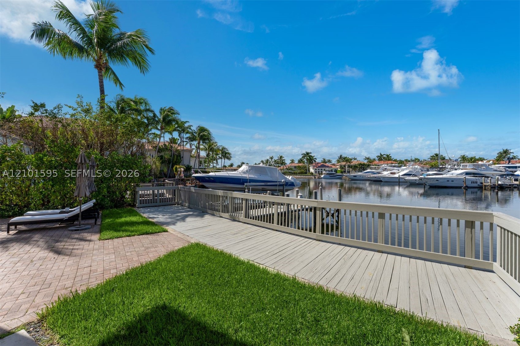 1426 Commodore Way Hollywood, FL 33019