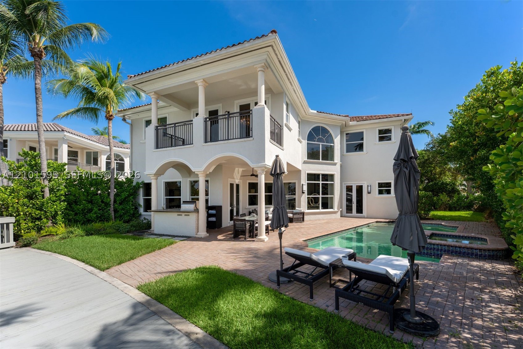 1426 Commodore Way Hollywood, FL 33019