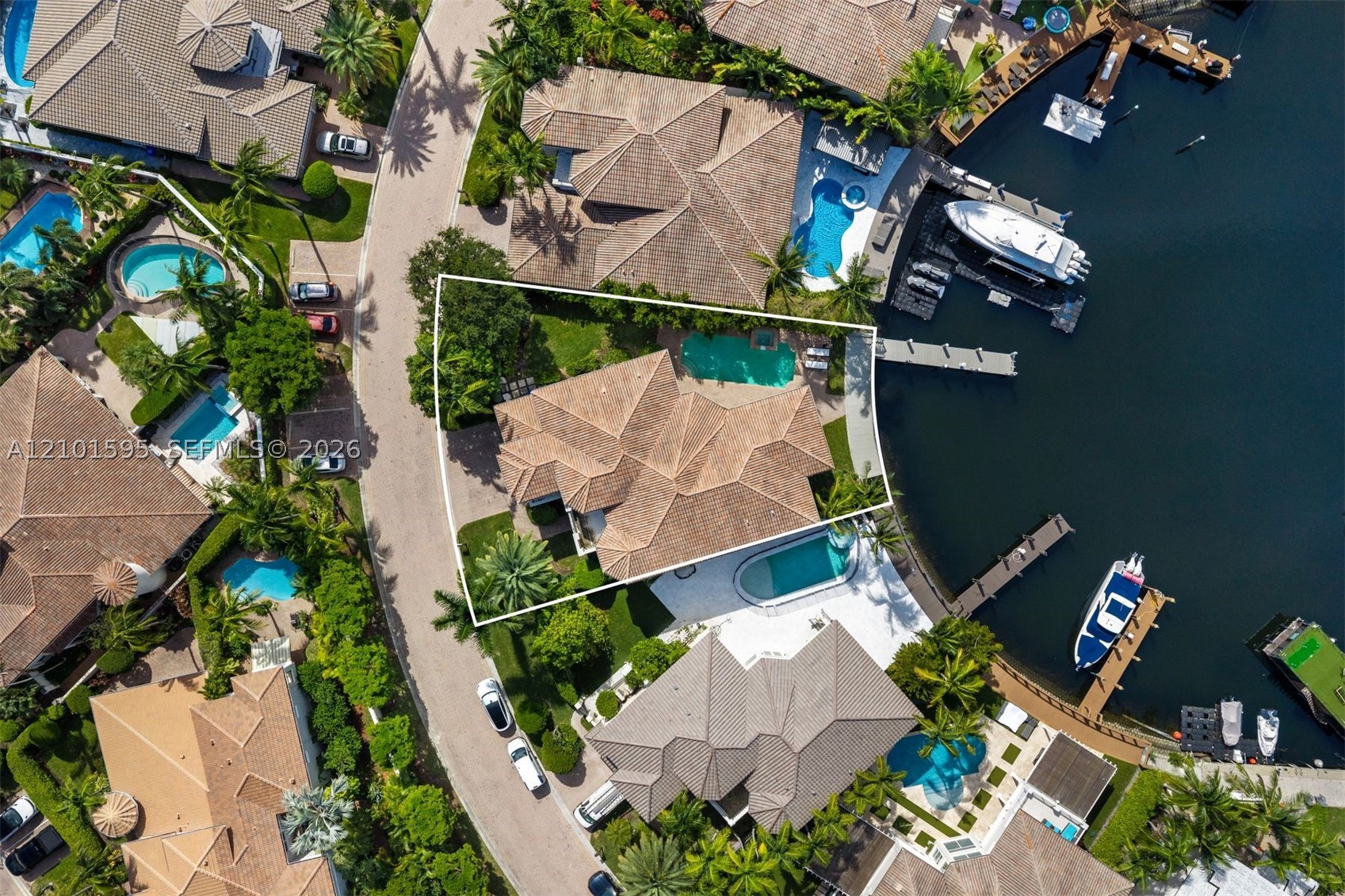 1426 Commodore Way Hollywood, FL 33019