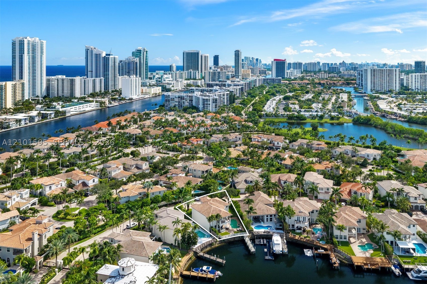 1426 Commodore Way Hollywood, FL 33019