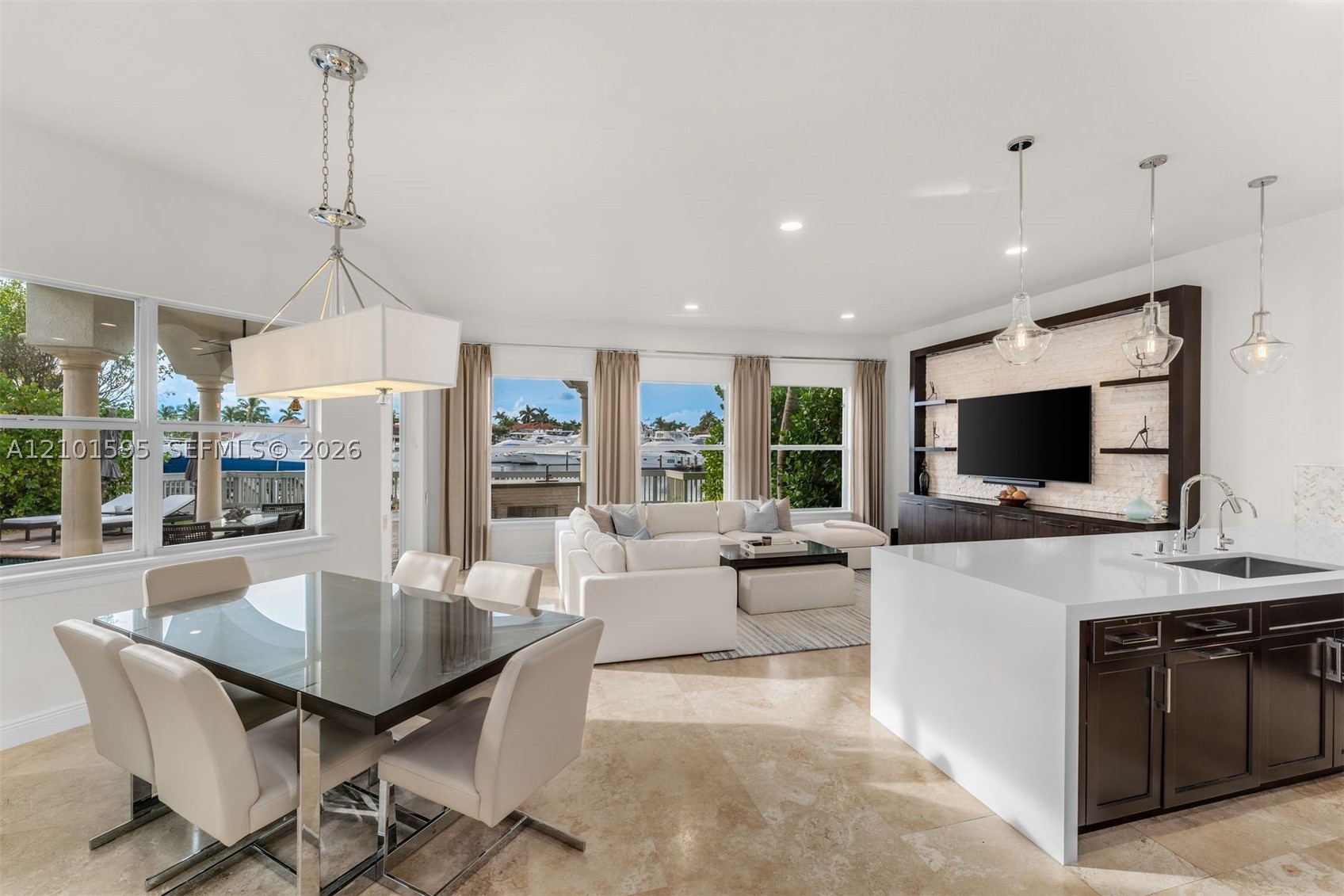 1426 Commodore Way Hollywood, FL 33019