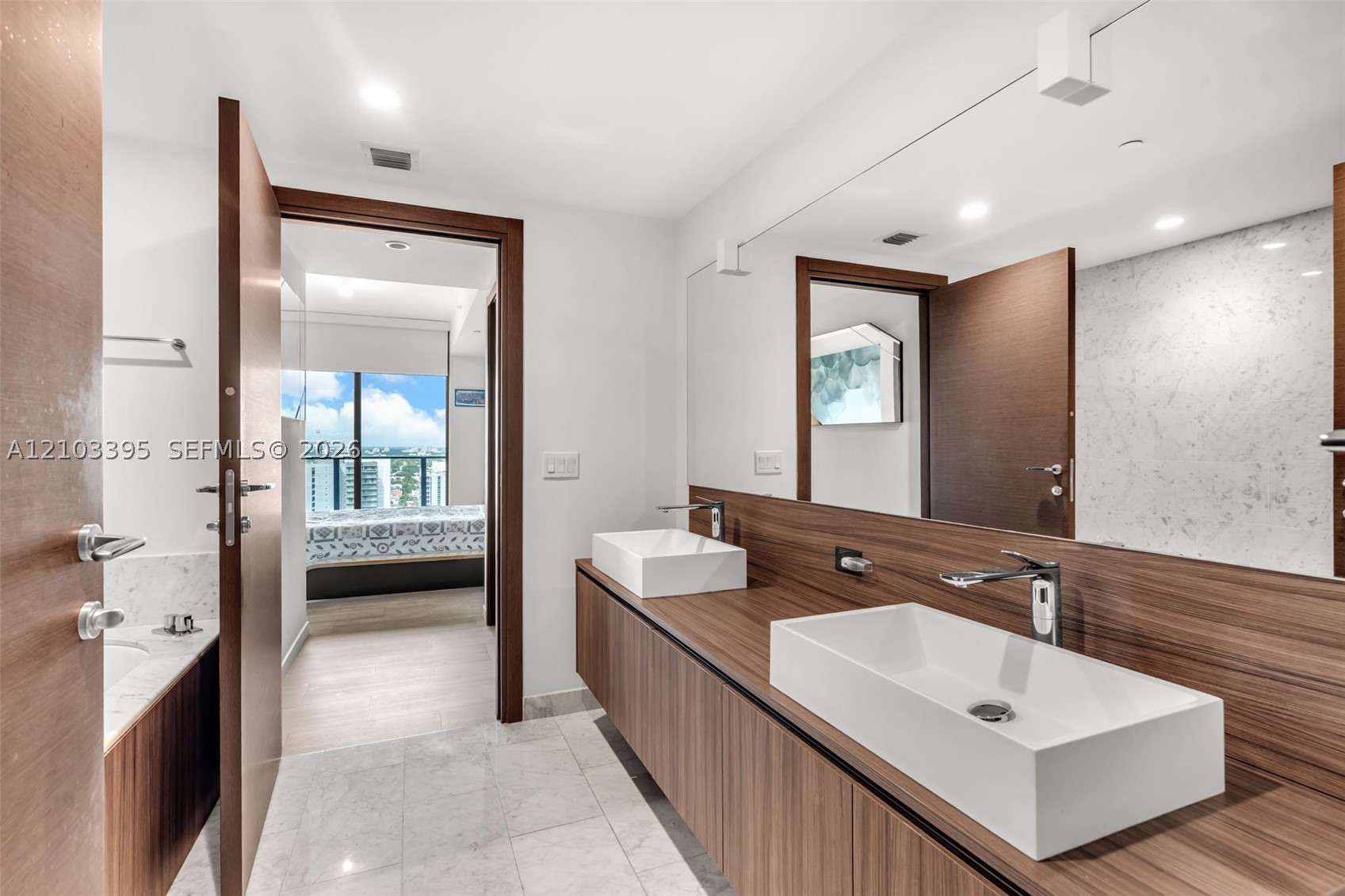 image Brickell Flatiron13