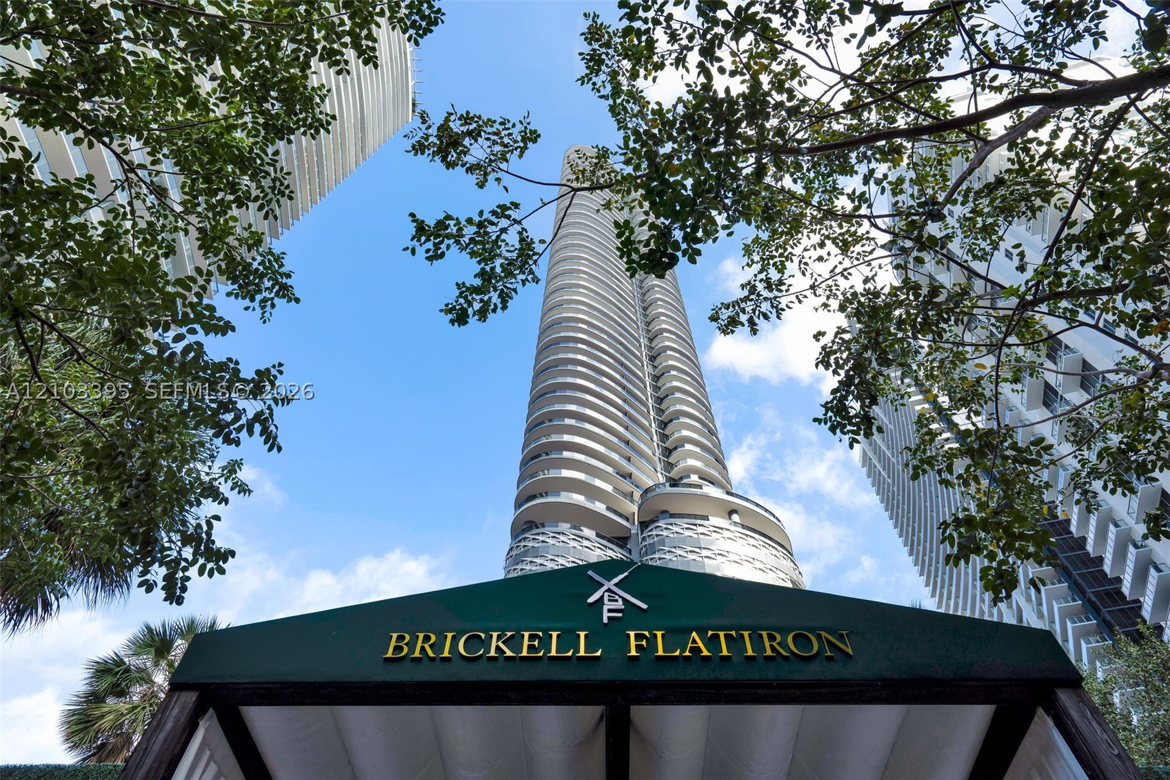 image Brickell Flatiron24