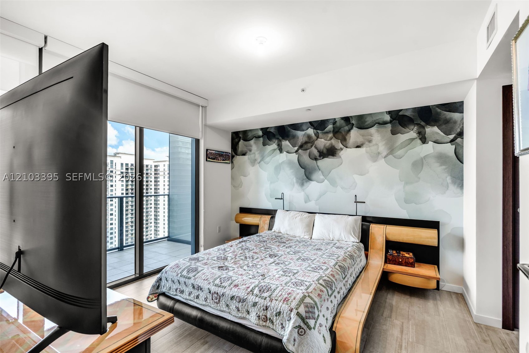 image Brickell Flatiron8