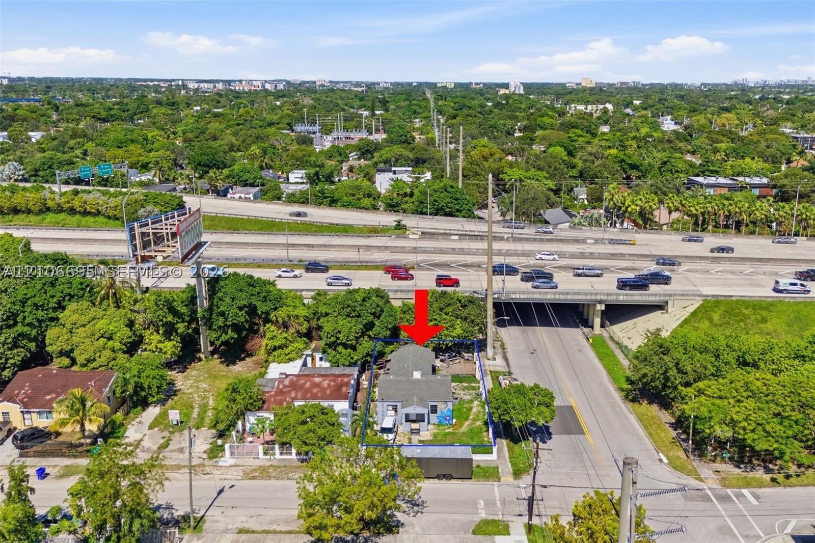 301 NW 37th St Miami, FL 33127