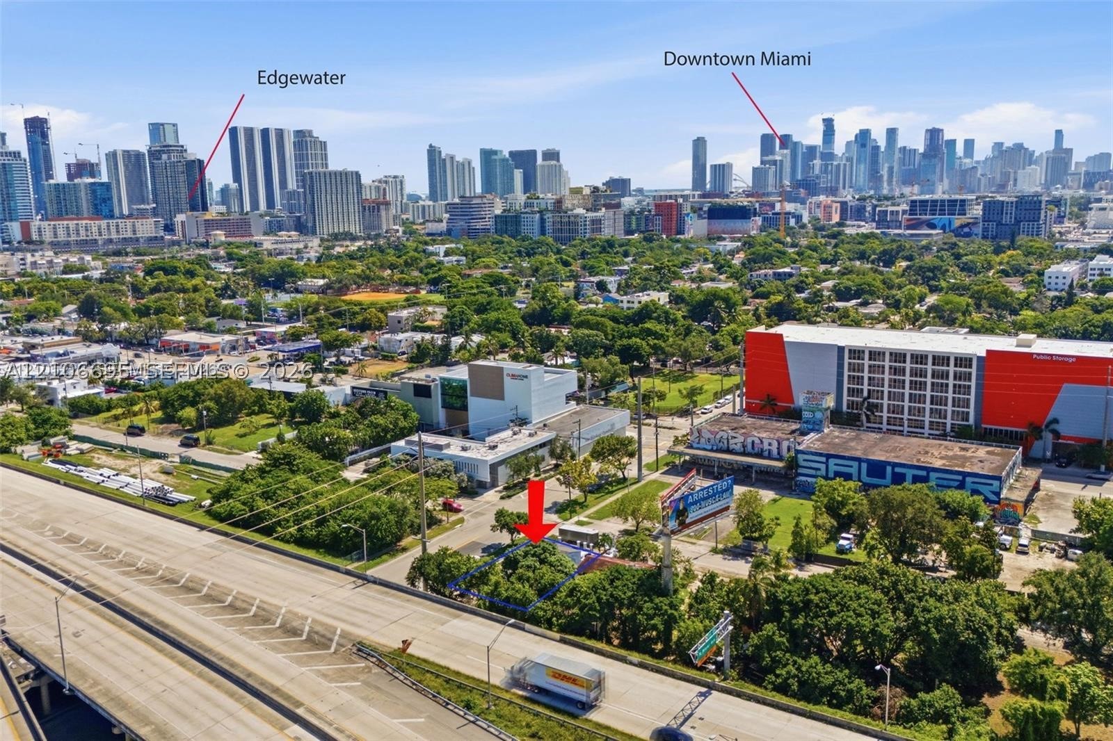 301 NW 37th St Miami, FL 33127