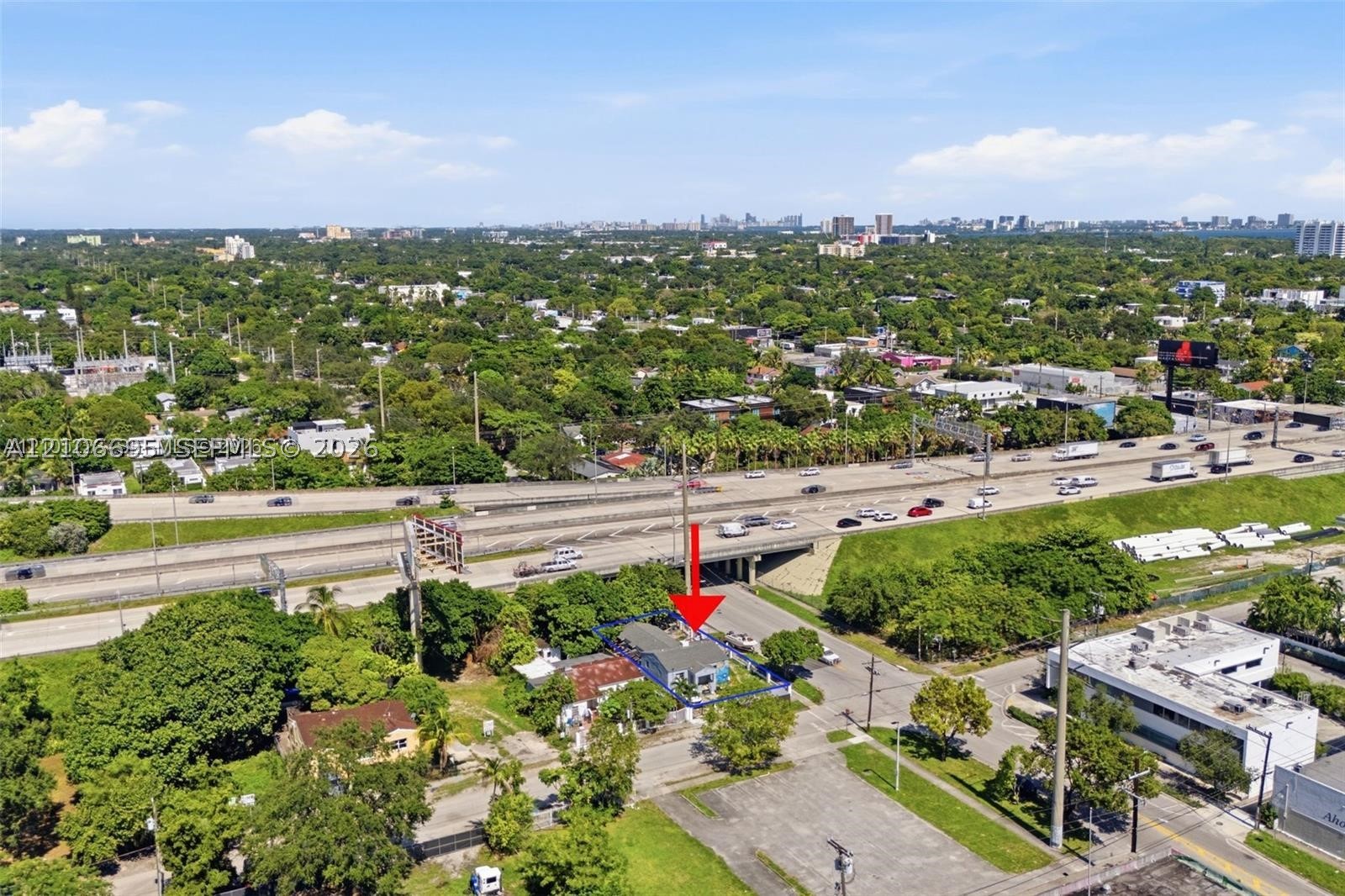 301 NW 37th St Miami, FL 33127
