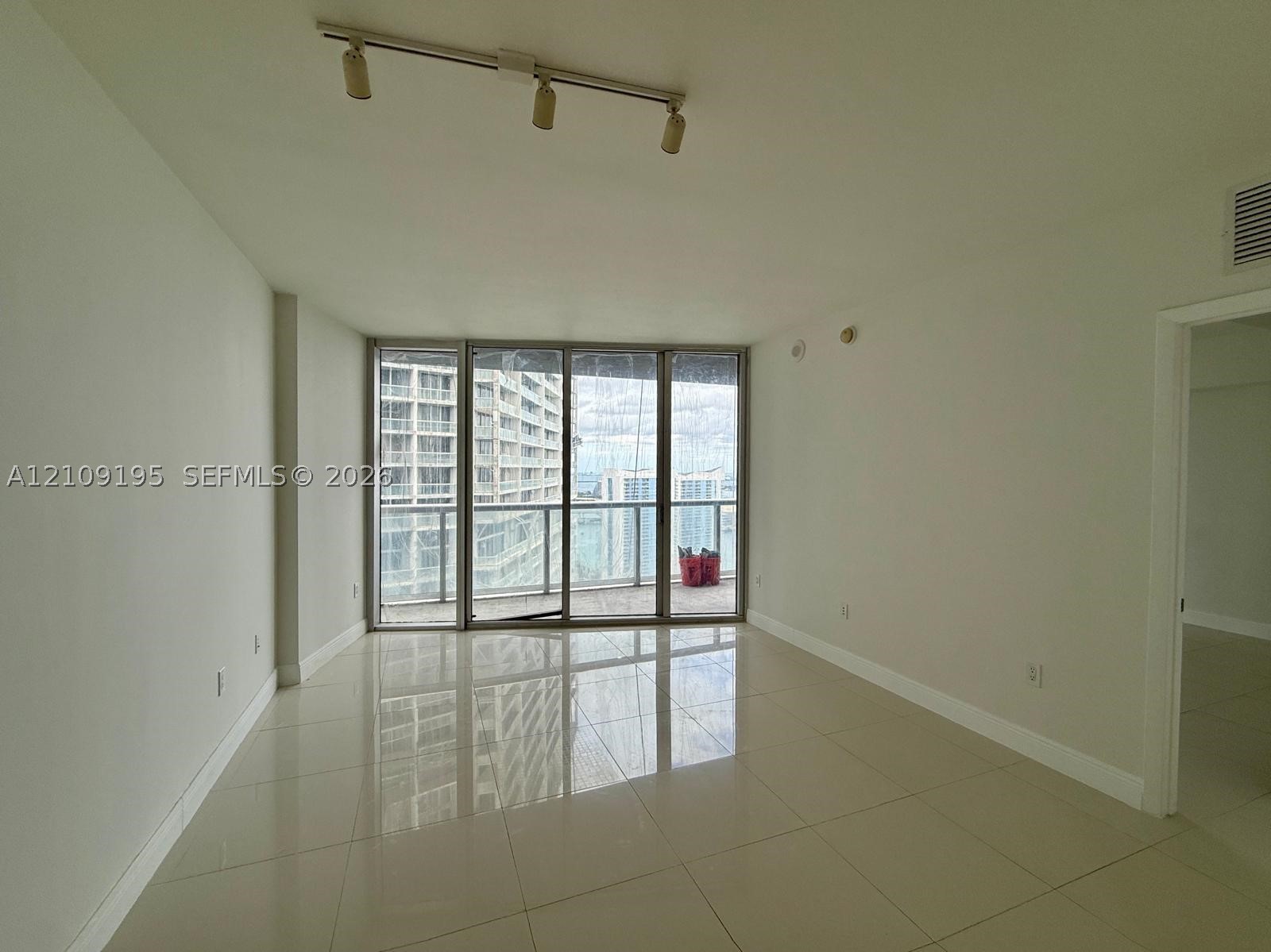 495 Brickell Ave #4408 Miami, FL 33131