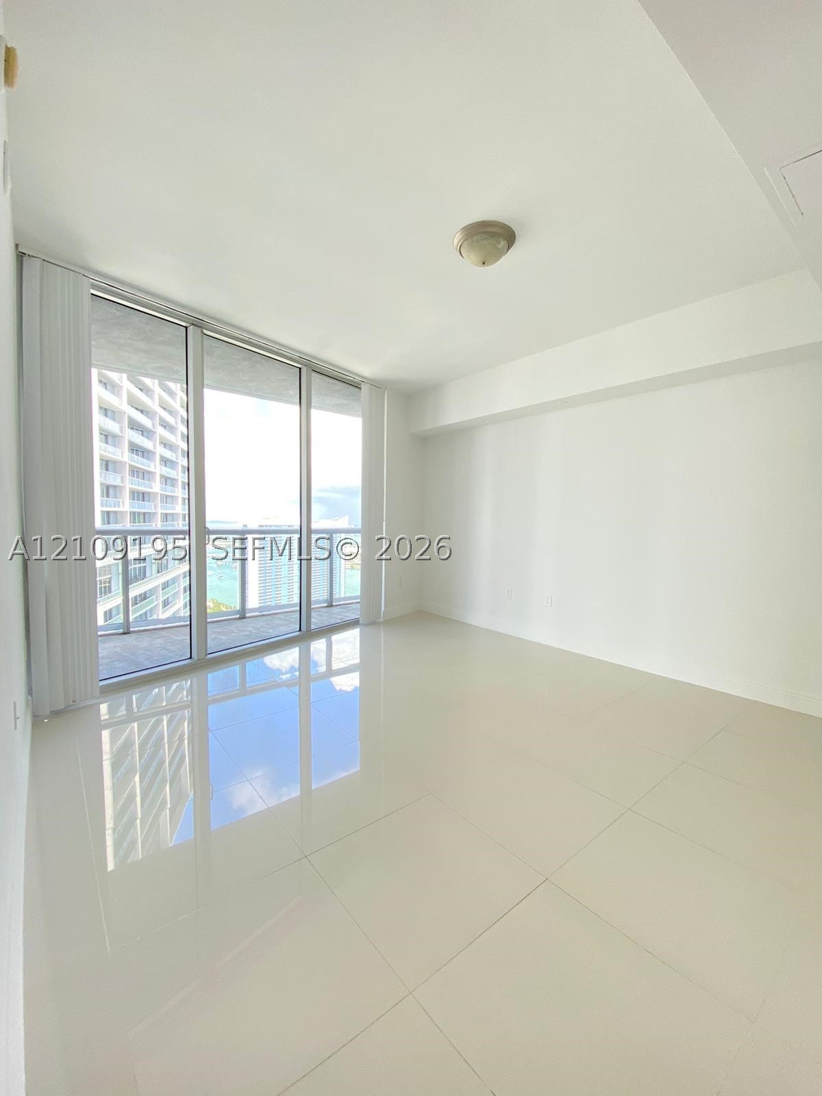 495 Brickell Ave #4408 Miami, FL 33131
