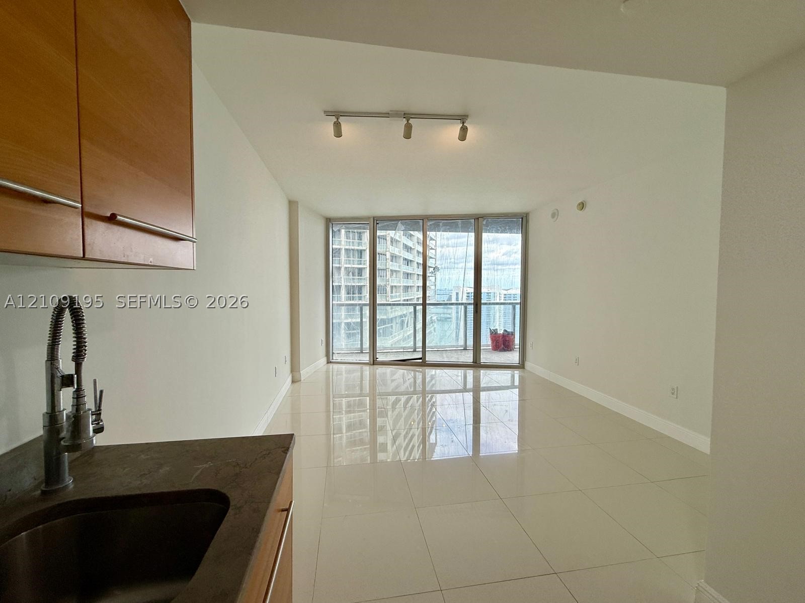 495 Brickell Ave #4408 Miami, FL 33131