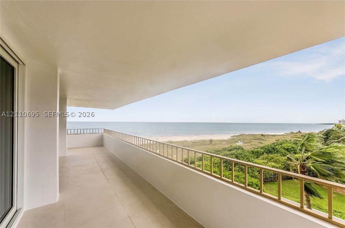 177 Ocean Ln Dr #501 Key Biscayne, FL 33149