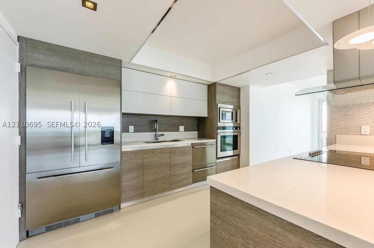 177 Ocean Ln Dr #501 Key Biscayne, FL 33149