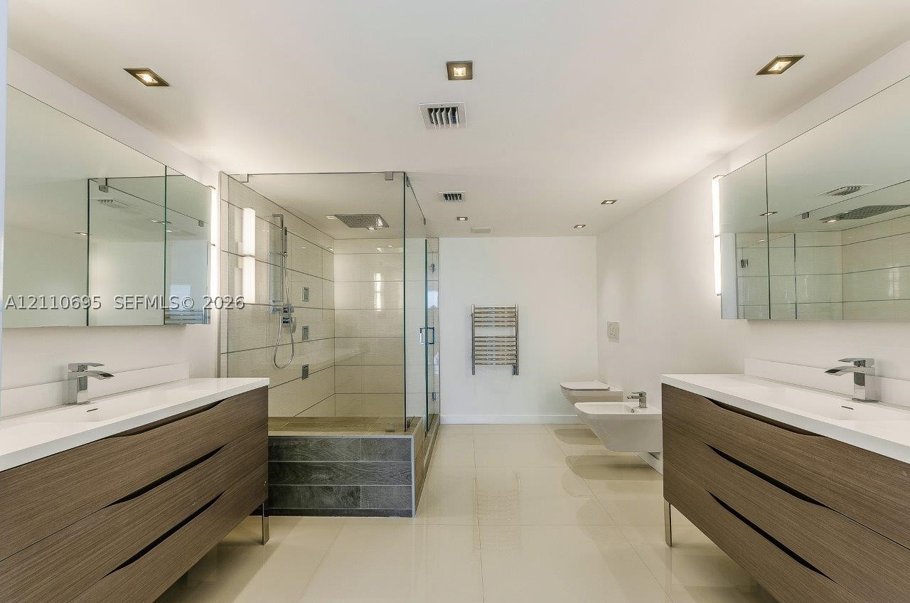 177 Ocean Ln Dr #501 Key Biscayne, FL 33149